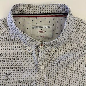 International Report Mens SZ XL Short Sleeve Button Front Shirt Stretch Nautical